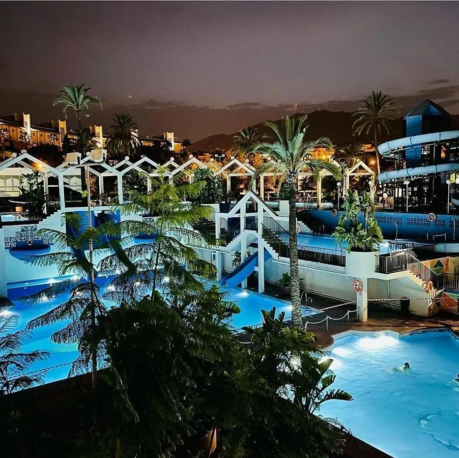 Benalbeach Casa Kito Dreams 1ª Linea Playa Benalmadena Spain
